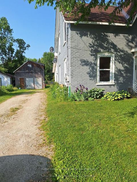 Photo 5 at 215 Cedar St. Street, Stayner, Clearview