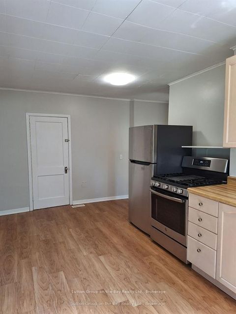 Photo 7 at 215 Cedar St. Street, Stayner, Clearview