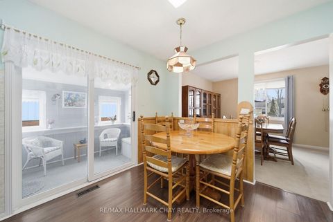 Photo 13 at 5 Austen Lane, Letitia Heights, Barrie