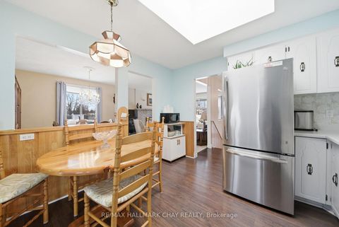 Photo 14 at 5 Austen Lane, Letitia Heights, Barrie