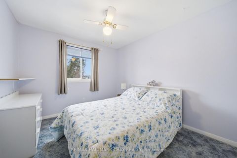 Photo 19 at 5 Austen Lane, Letitia Heights, Barrie