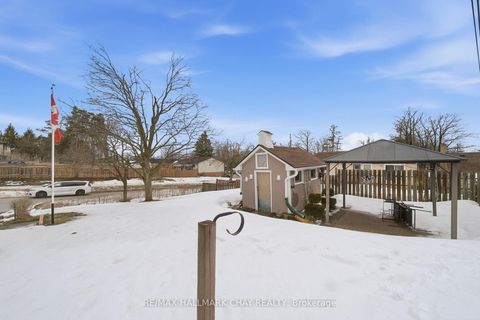 Photo 33 at 5 Austen Lane, Letitia Heights, Barrie