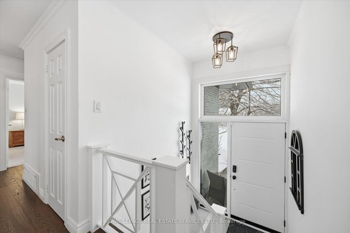 Photo 4 at 1151 Sarta Road, WO West, Oakville