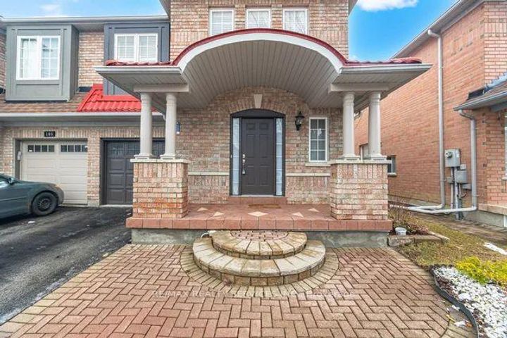 Photo 2 at 103 Starhill Crescent, Wellington, Brampton