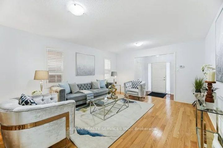 Photo 3 at 103 Starhill Crescent, Wellington, Brampton