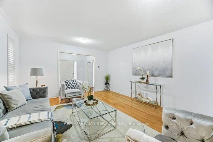 Photo 4 at 103 Starhill Crescent, Wellington, Brampton