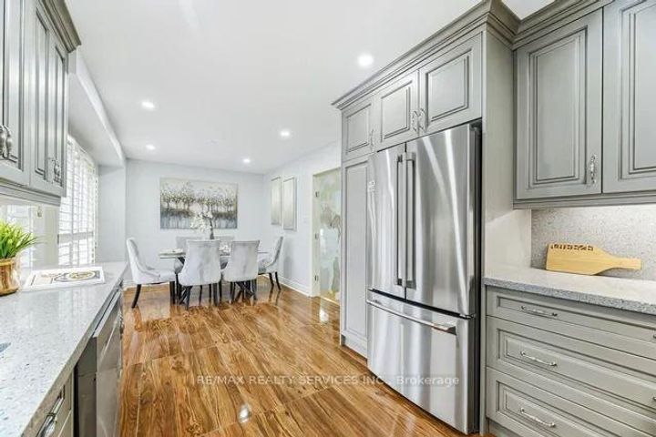 Photo 12 at 103 Starhill Crescent, Wellington, Brampton