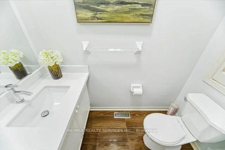 Photo 13 at 103 Starhill Crescent, Wellington, Brampton