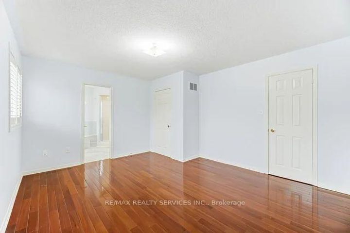 Photo 16 at 103 Starhill Crescent, Wellington, Brampton