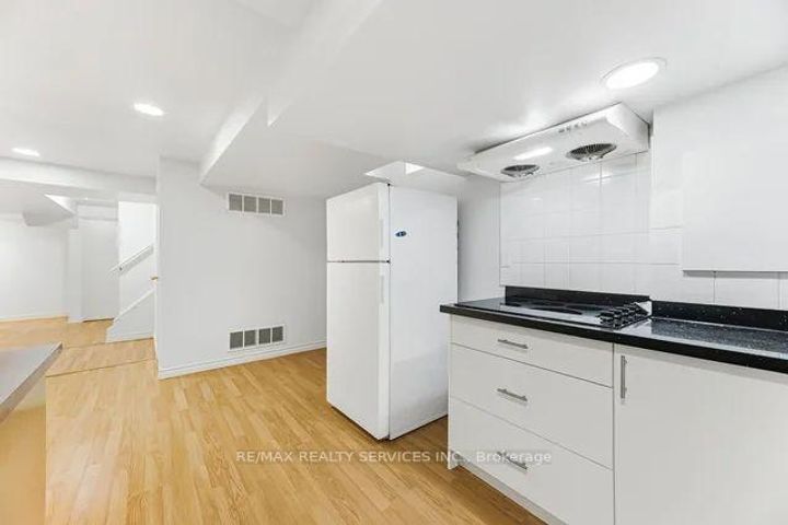 Photo 32 at 103 Starhill Crescent, Wellington, Brampton