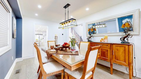 Photo 6 at 160 Carlyle Crescent, Aurora Highlands, Aurora