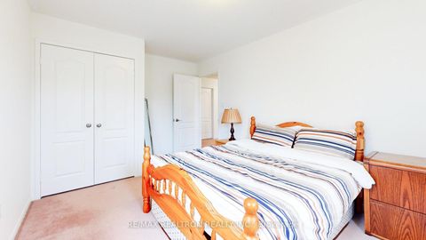 Photo 27 at 160 Carlyle Crescent, Aurora Highlands, Aurora