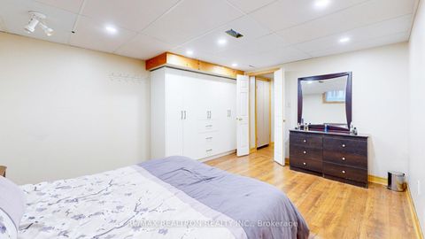 Photo 34 at 160 Carlyle Crescent, Aurora Highlands, Aurora