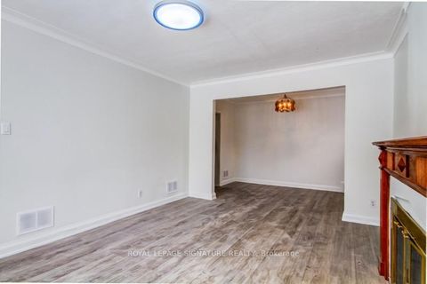 Photo 6 at 88 Westview Boulevard, Parkview, Toronto