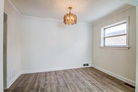 Photo 7 at 88 Westview Boulevard, Parkview, Toronto
