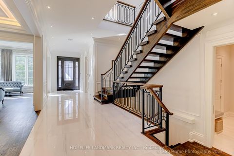 Photo 3 at 42 Foursome Crescent, Windfields, Toronto