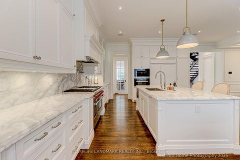 Photo 10 at 42 Foursome Crescent, Windfields, Toronto