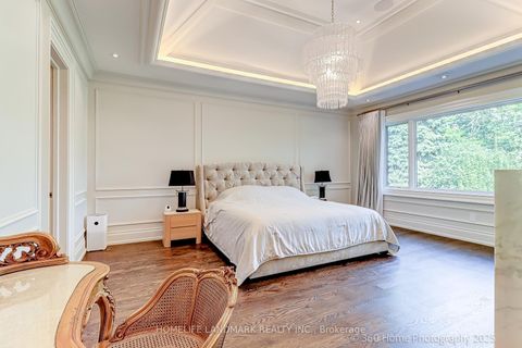 Photo 18 at 42 Foursome Crescent, Windfields, Toronto