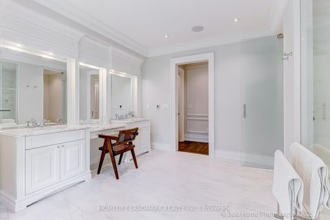 Photo 20 at 42 Foursome Crescent, Windfields, Toronto