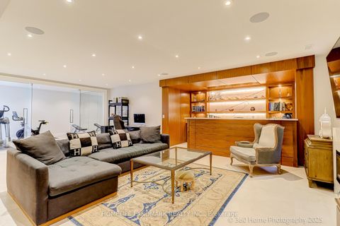 Photo 33 at 42 Foursome Crescent, Windfields, Toronto