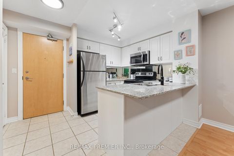 Photo 5 at #307 - 212 Eglinton Avenue E, Mount Pleasant West, Toronto