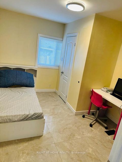 Photo 9 at 91 Westcroft Drive, West Hill, Toronto