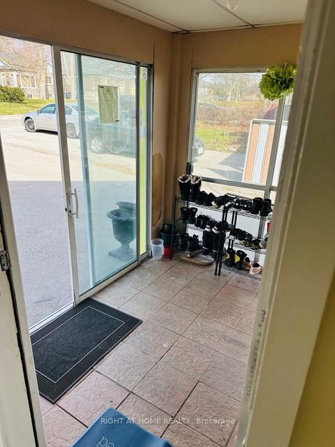 Photo 11 at 91 Westcroft Drive, West Hill, Toronto