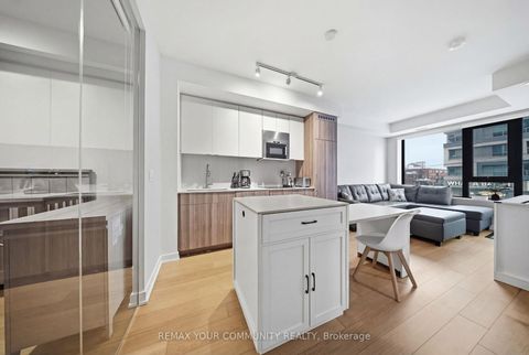 Photo 13 at 312 - 840 St Clair Avenue W, Oakwood Village, Toronto