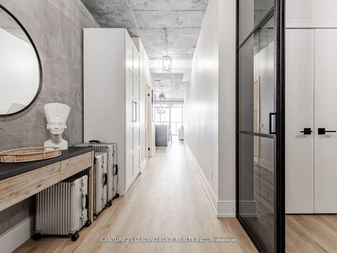 Photo 11 at 515 - 138 Princess Street, Moss Park, Toronto