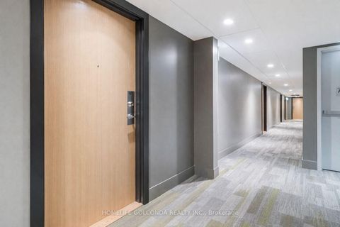 Photo 1 at 107 - 117 Ford Street S, Pellam Park, Toronto