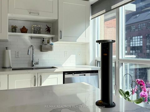 Photo 5 at 508 - 230 King Street E, Moss Park, Toronto