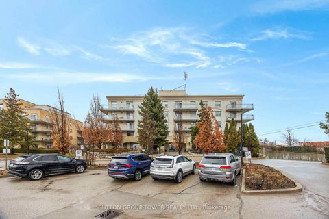 Photo 2 at 408 - 2500 Rutherford Road N, Maple, Vaughan