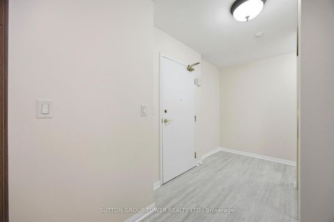Photo 3 at 408 - 2500 Rutherford Road N, Maple, Vaughan