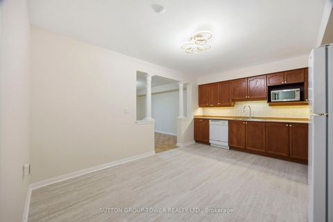 Photo 4 at 408 - 2500 Rutherford Road N, Maple, Vaughan