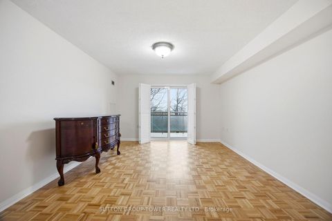 Photo 12 at 408 - 2500 Rutherford Road N, Maple, Vaughan
