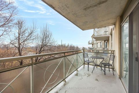 Photo 33 at 408 - 2500 Rutherford Road N, Maple, Vaughan