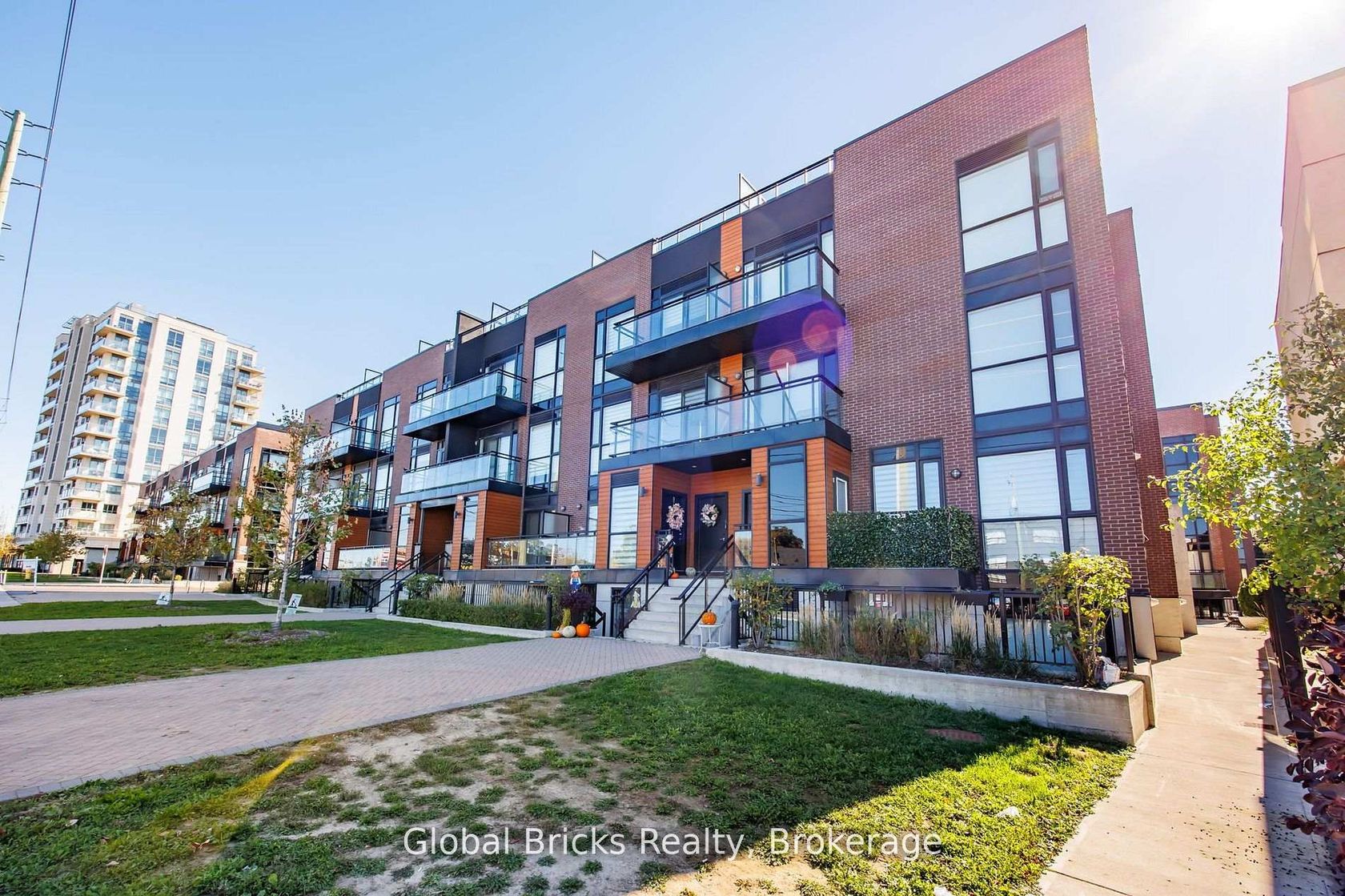 A102 - 5309 Highway 7 Highway, Vaughan Grove, Vaughan by Loree Meneguzzi Real Estate A102 - 5309 Highway 7 Highway, Vaughan Grove, Vaughan