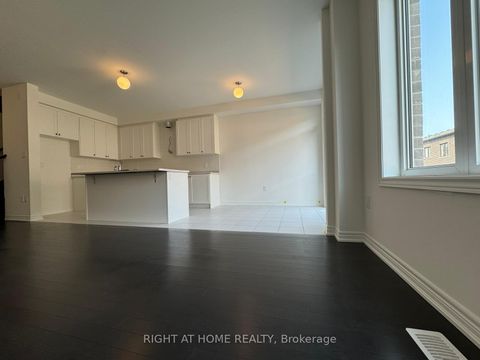 Photo 3 at 60 Singhampton Road, Kleinburg, Vaughan