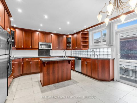 Photo 10 at 88 Rockford Road, Branson, Toronto