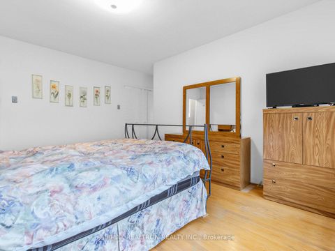 Photo 15 at 88 Rockford Road, Branson, Toronto