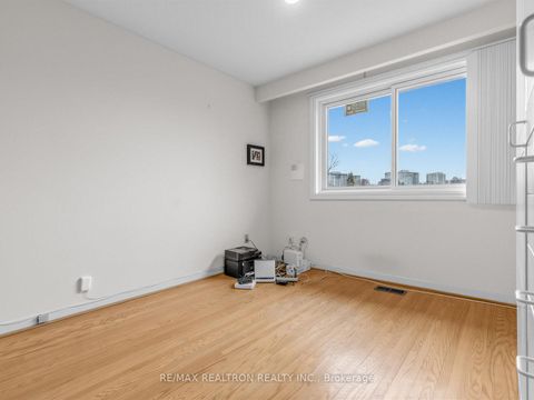 Photo 19 at 88 Rockford Road, Branson, Toronto