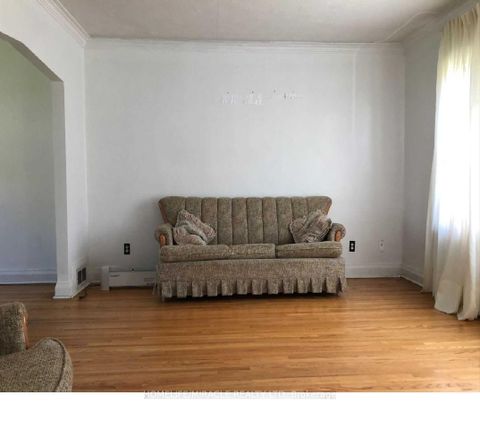 Photo 2 at 190 Poyntz Avenue, Westgate, Toronto