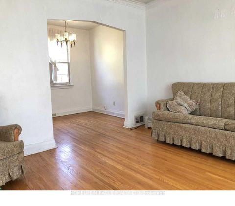 Photo 3 at 190 Poyntz Avenue, Westgate, Toronto