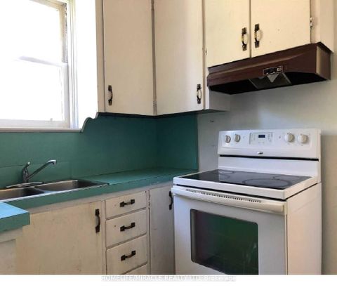 Photo 5 at 190 Poyntz Avenue, Westgate, Toronto