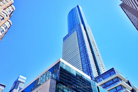 Photo 2 at 4207 - 386 Yonge Street, Bay Street Corridor, Toronto