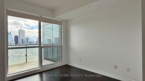 Photo 17 at 4207 - 386 Yonge Street, Bay Street Corridor, Toronto