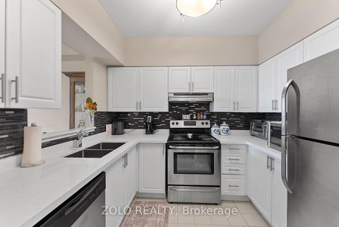 Photo 4 at 1015 - 430 Mclevin Avenue, Malvern, Toronto