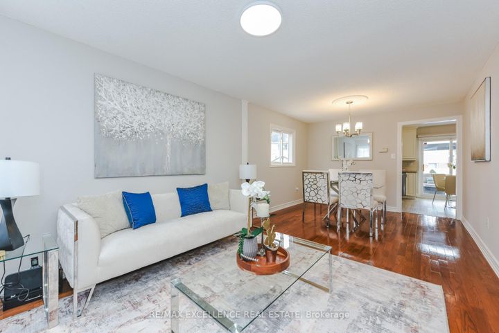 Photo 6 at 62 Atkins Circle, Northwood Park, Brampton