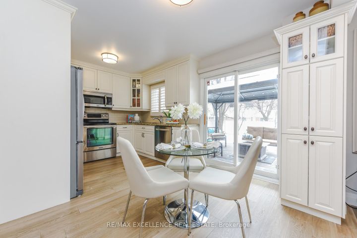 Photo 15 at 62 Atkins Circle, Northwood Park, Brampton