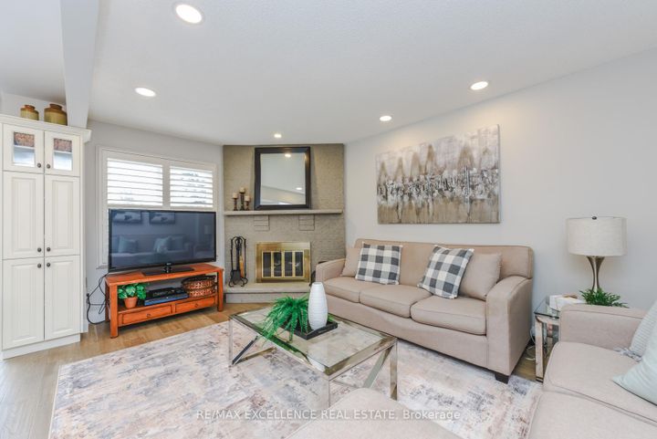 Photo 17 at 62 Atkins Circle, Northwood Park, Brampton